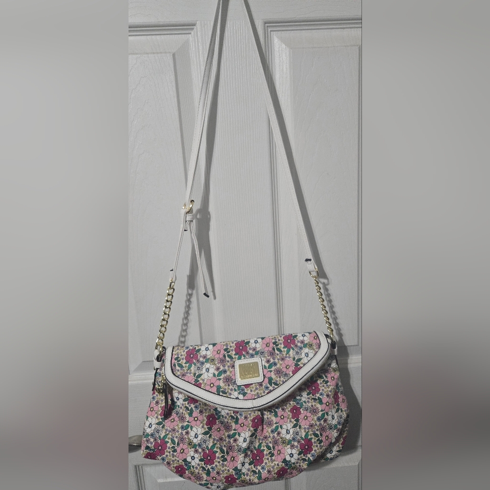 Juicy Couture Crossbody - Picture 3 of 8